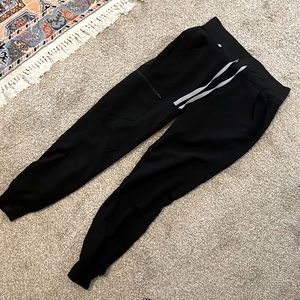 Black FIGS Zamora jogger scrub pants-XS